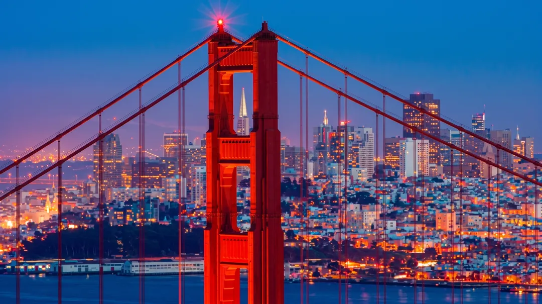 Golden Gate Bridge and San Francisco skyline at dusk